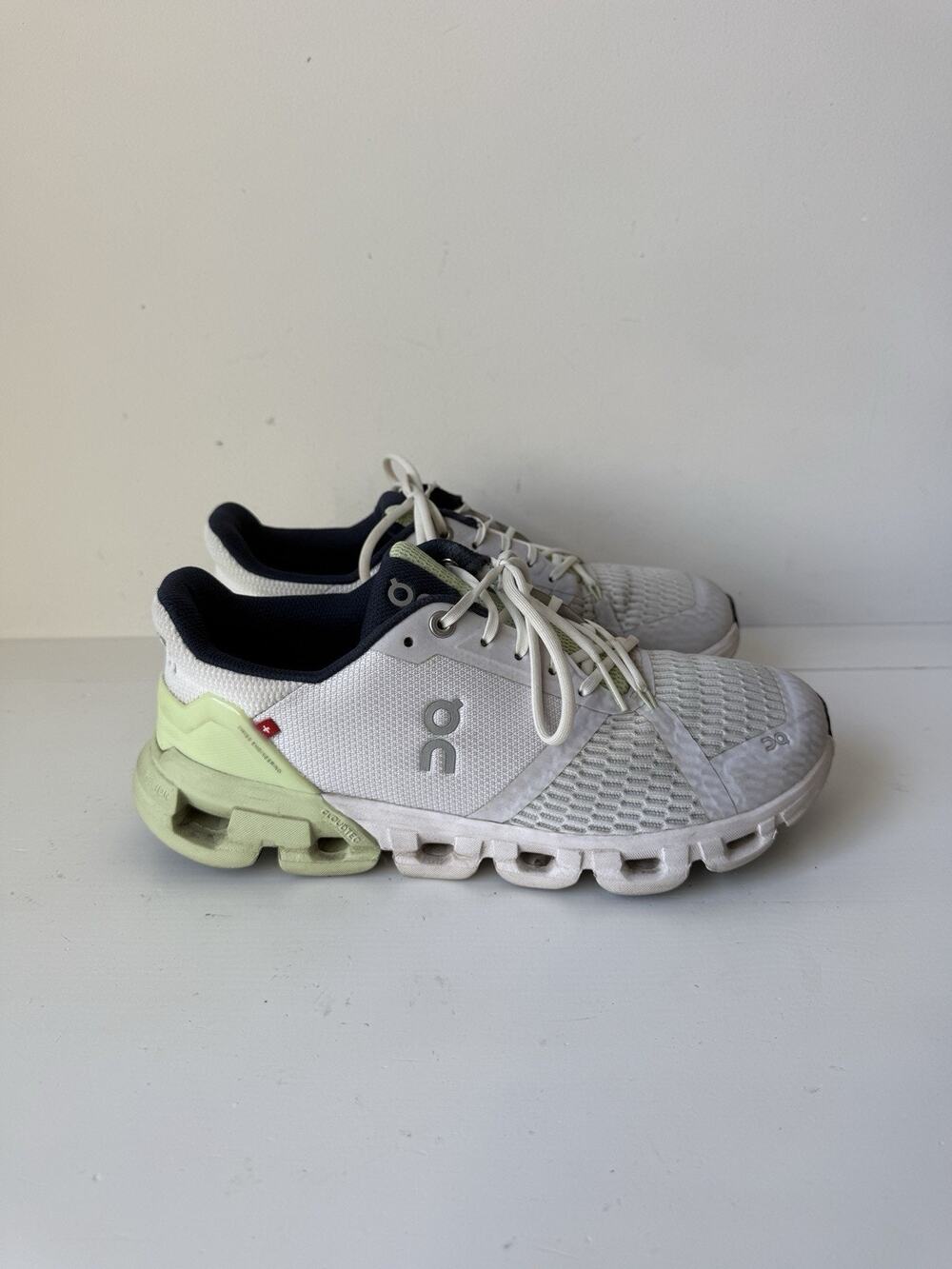 On Cloudflyer II 2 Running Shoes 21.99031 Women’s Size 8 White Green Meadow